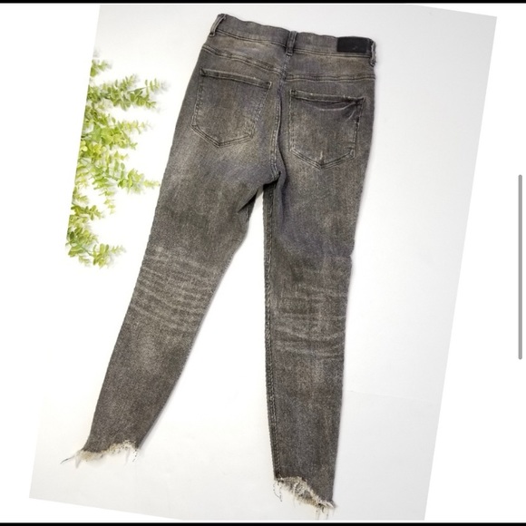 EXPRESS Super High Waisted Jeans - Picture 3 of 4